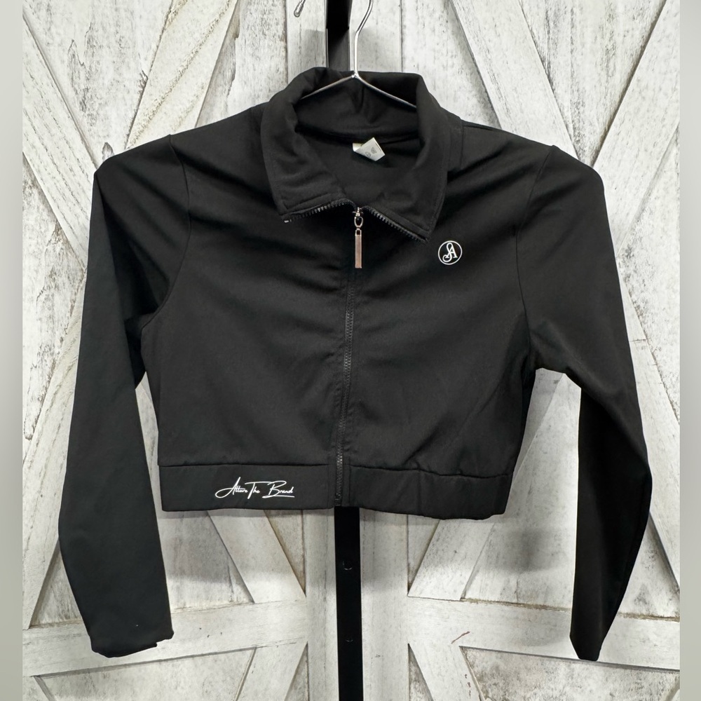 Allure Black crop Zip Up